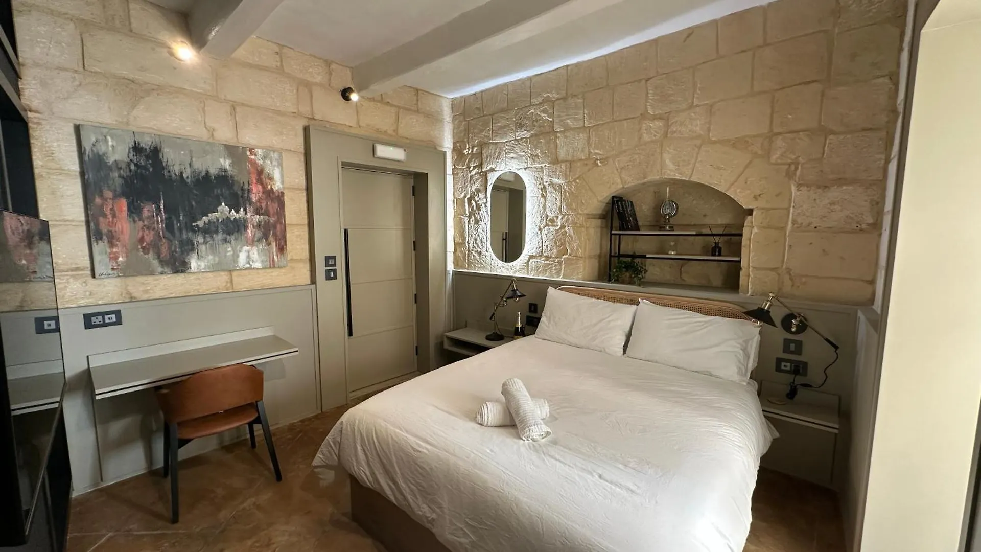 Domingo X Casa Norte Il-Il-Birgu 0*, Il-Birgu